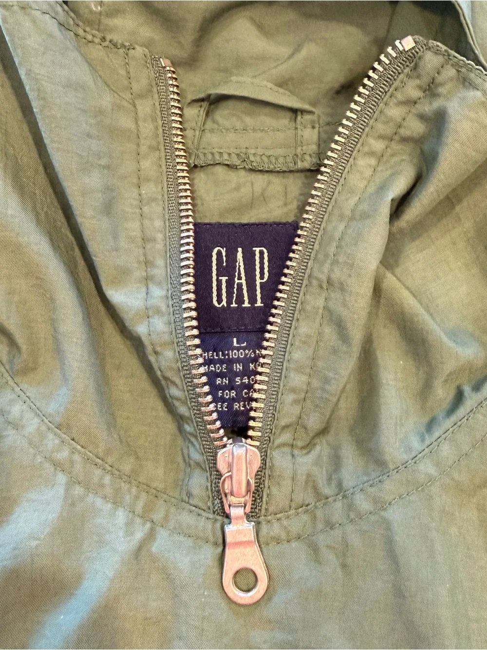 GAP this windbreaker